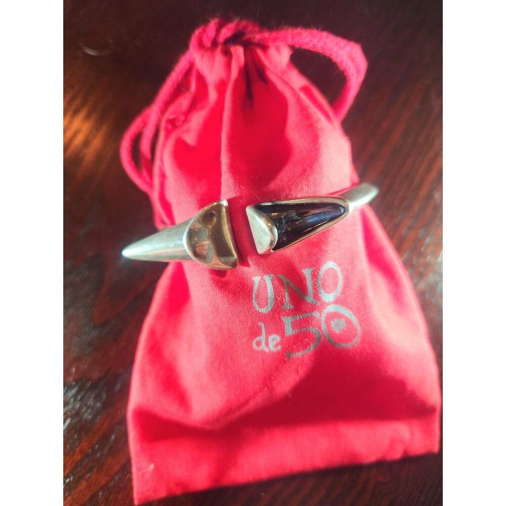 Uno De 50 Silver & Black Resin Spike Bracelet With Red Pouch